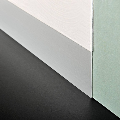 Фото Полоса PROSKIRTING LINE PKLIAA серебро Progress Profiles