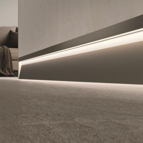 Фото Плинтус Metal Line SKL/2 78593 Concrete Graphite LED 63 мм x 10 мм х 2700 мм Profilpas